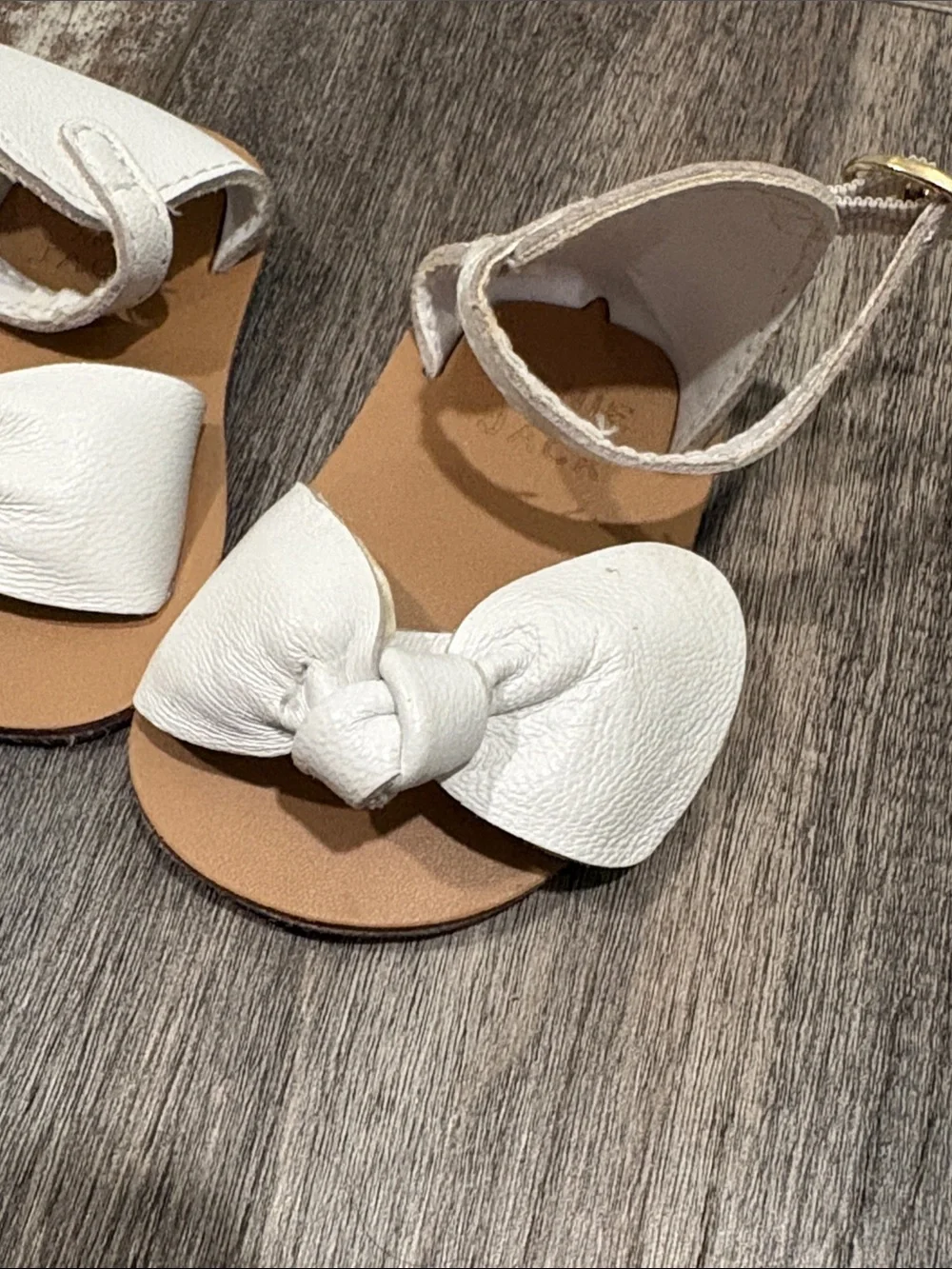 Janie and Jack White Baby Bow Sandals with Buckle Strap